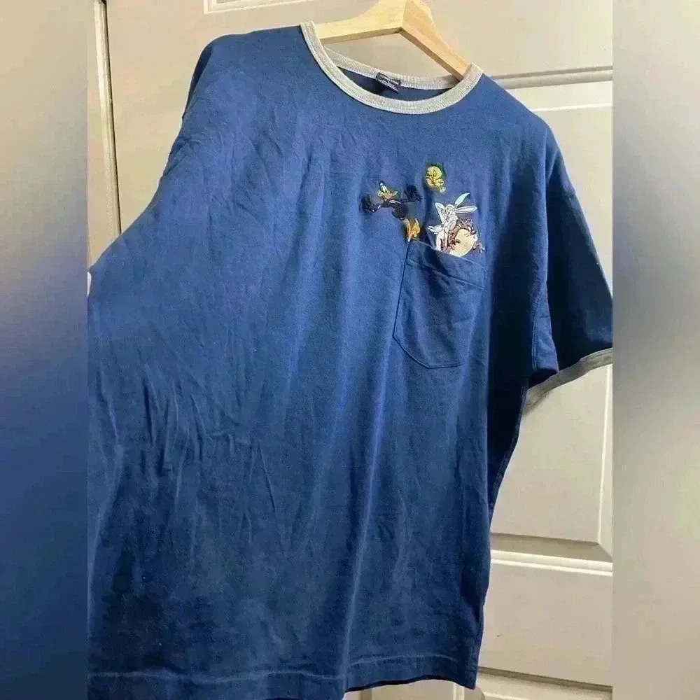 Warner Brothers Lonney Tunes T-Shirt‎ blue Large with front pocket